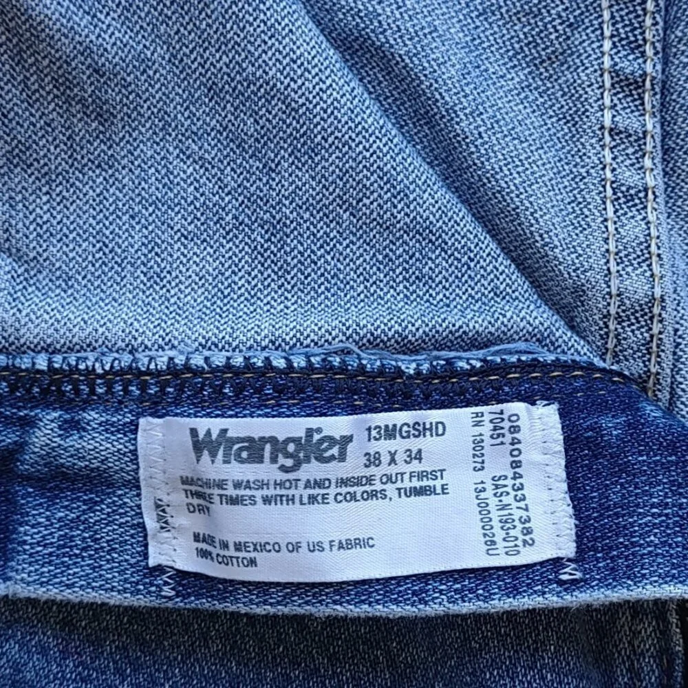 Wrangler Jeans George Straight Cowboy Cut Medium Blue Wash Denim  Men's 38 x 34